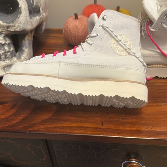 Converse Unisex Chuck Taylor® Crafted Boot in Egret - Picture 6 of 16
